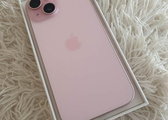 Grajewo ogłoszenia: Sprzedam iPhone 15 128gb. Kolor różowy, kondycja baterii 88%,...